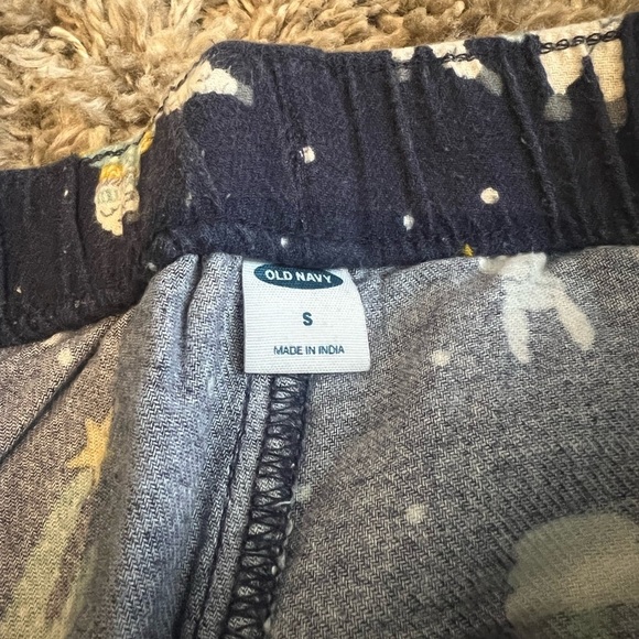 Old navy llama pajama pants - Picture 3 of 4